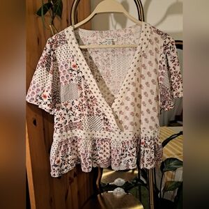 American Eagle Women's Blouse/ Size: Large